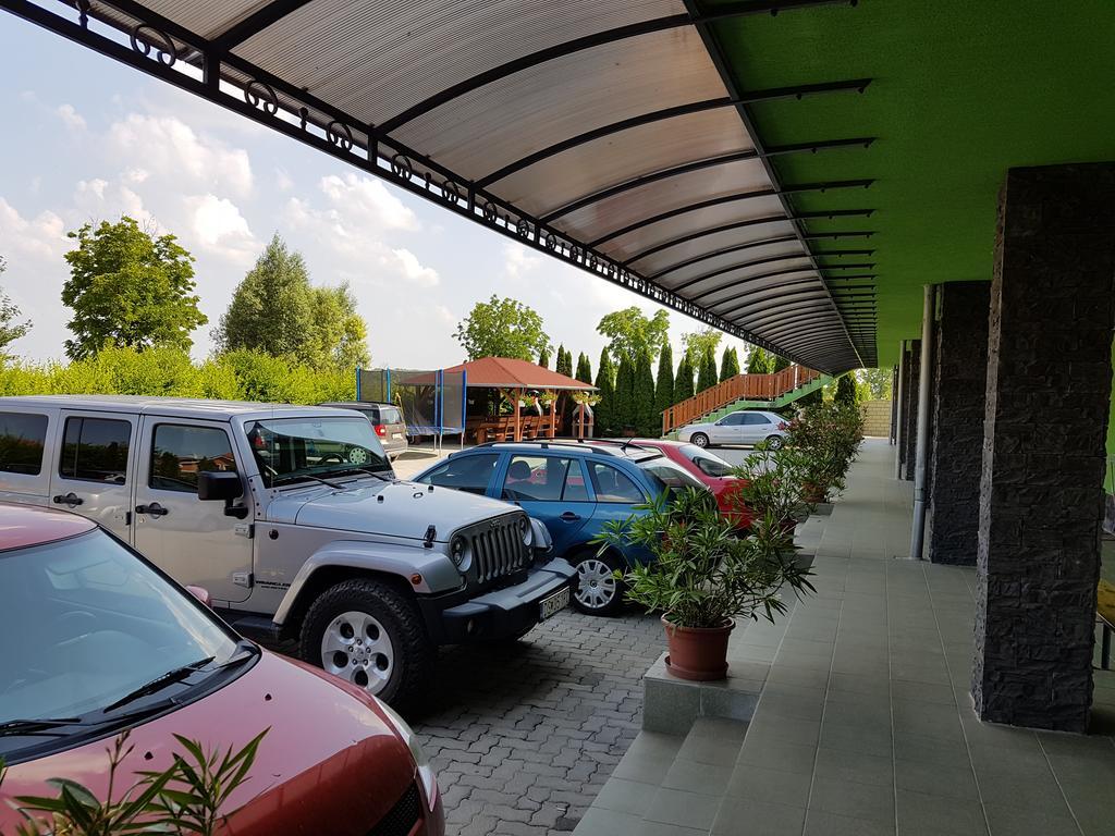 Apartman Taktik Velky Meder Luaran gambar